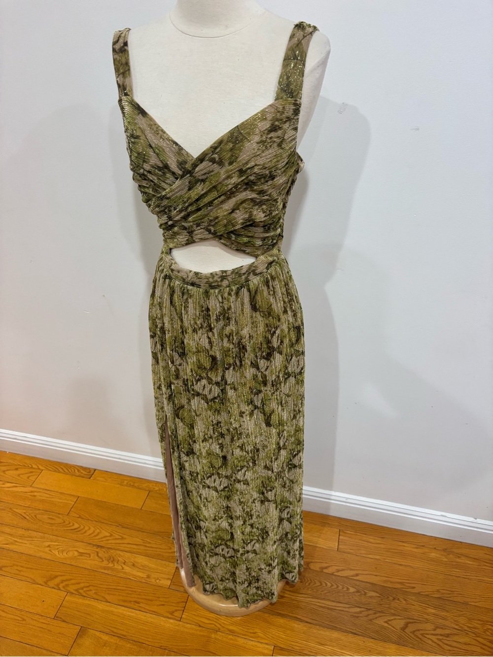 Dress the Population Mirabella Gown, Size: M - Picture 7 of 13